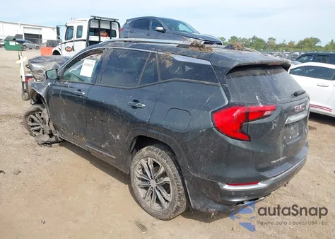 2018 GMC Terrain Denali z USA, uszkodzony, nr VIN 3GKALXEX8JL190746